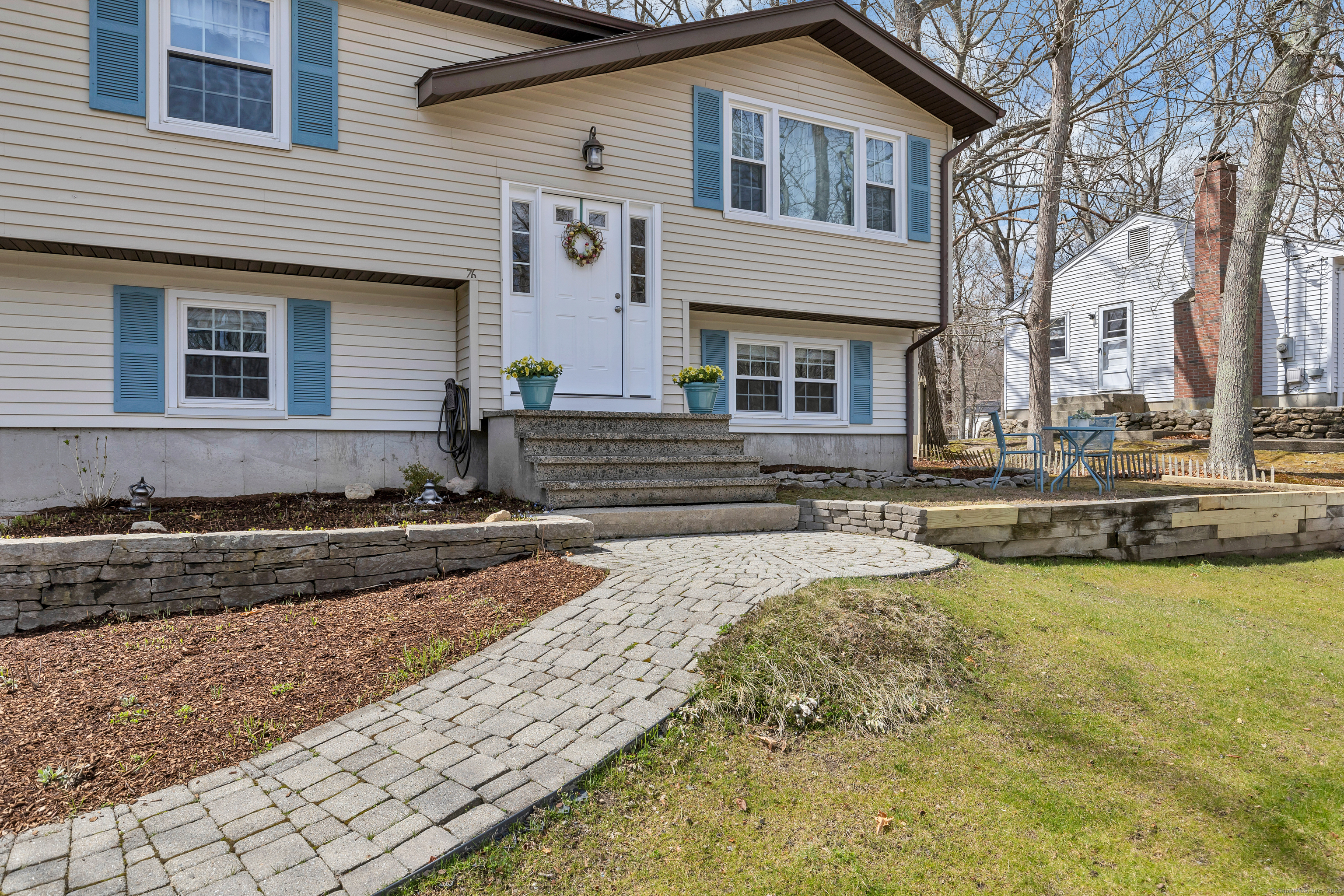 76 Oakwood Road, East Lyme, Connecticut image 4