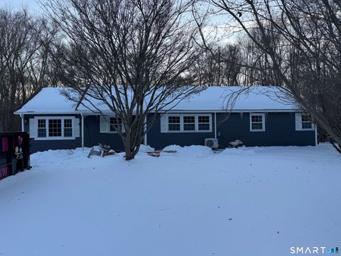 Photo of 5 Stoneleigh Knolls, Old Lyme, CT 06371 (MLS # 24154344)