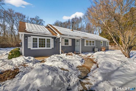 Photo of 5 Stoneleigh Knolls, Old Lyme, CT 06371 (MLS # 24154344)