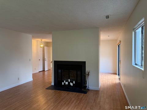Tiny photo for 4 Sweetbriar Lane #4, Avon, CT 06001 (MLS # 24207973)