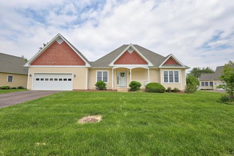 136 Thistle Pond Drive 136 Bloomfield CT 06002