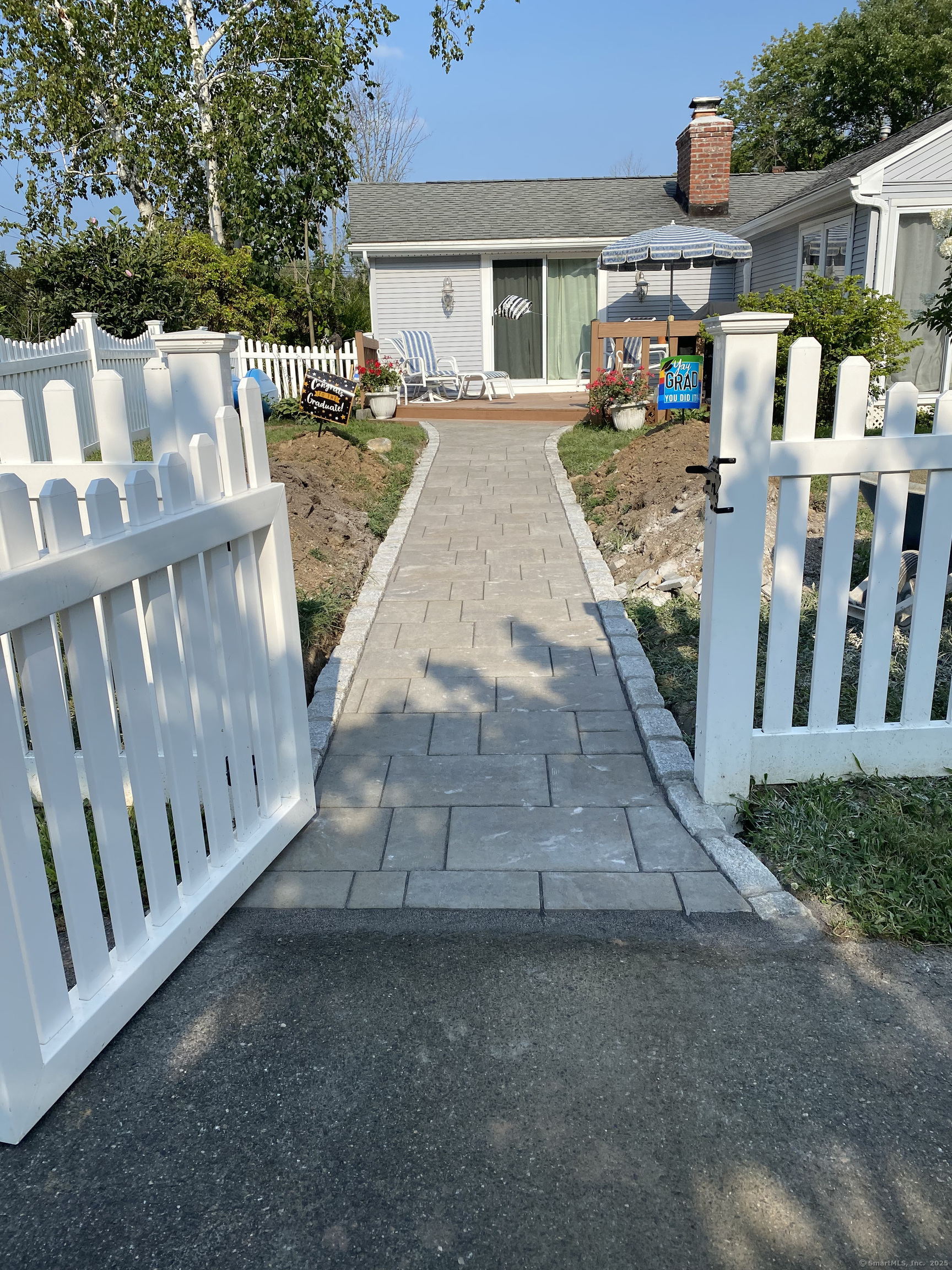 2 Dilliston Road