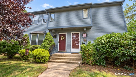 Condo For Sale - 1 Abbott Road #100<br/> Ellington, CT 06029