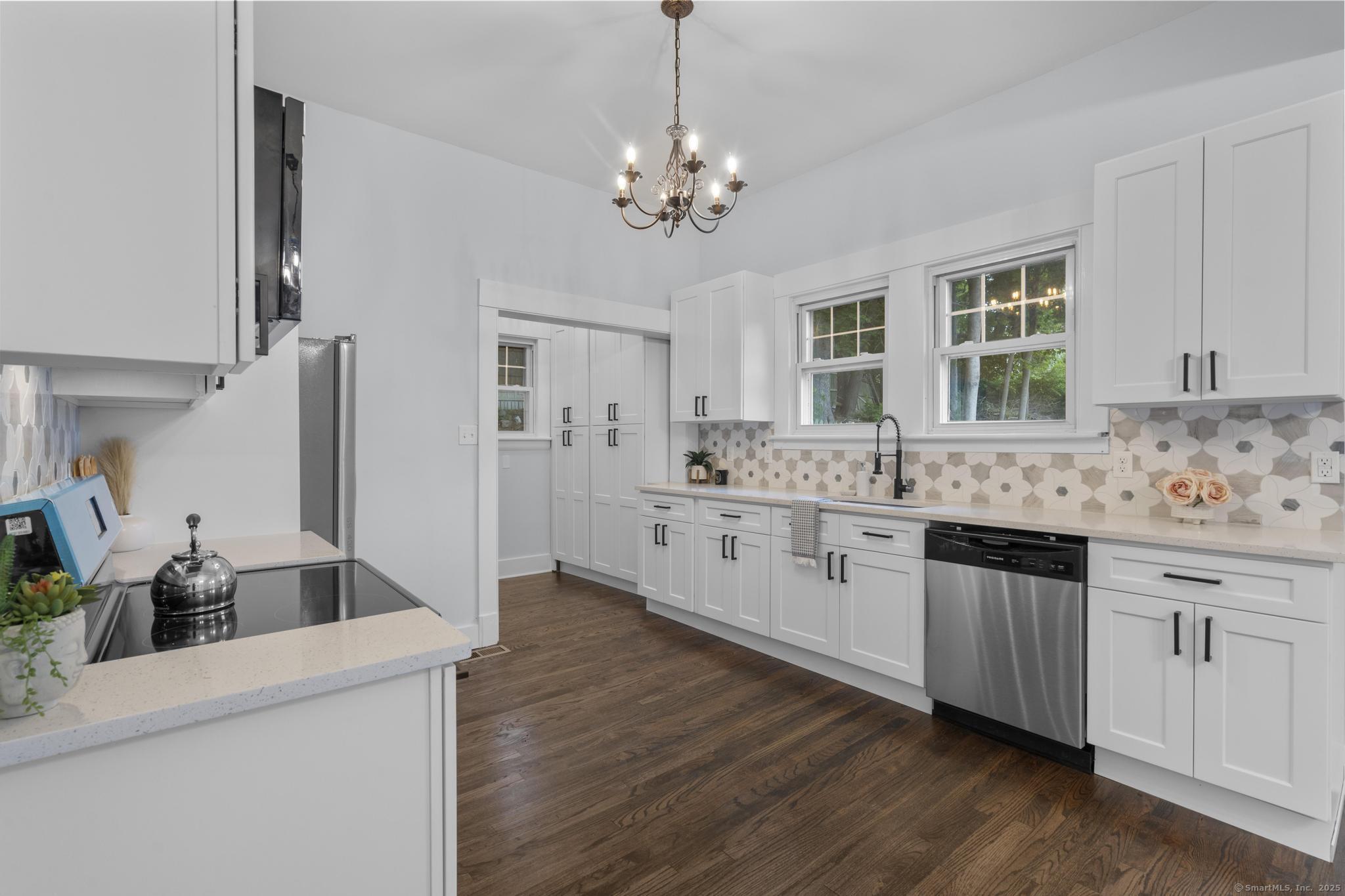 452 New Haven Avenue, Derby, Connecticut image 5