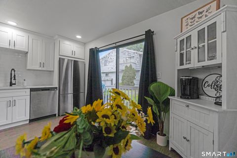 Tiny photo for 654 Longbrook Avenue #654, Stratford, CT 06614 (MLS # 24178313)
