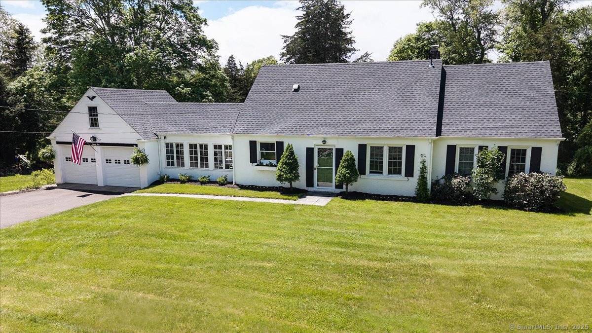 Property for Sale at Old Newtown Road, Monroe, Connecticut - Bedrooms: 5 
Bathrooms: 2 
Rooms: 9  - $635,000