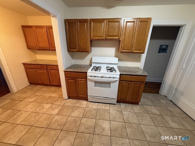 15 Bunker Hill Avenue