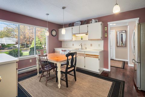 Tiny photo for 7 Heritage Crest #B, Southbury, CT 06488 (MLS # 24136069)