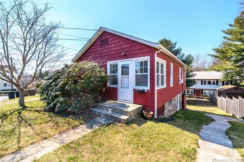 Photo of 15 Duncanson Street, Stamford, CT 06905 (MLS # 24145238)