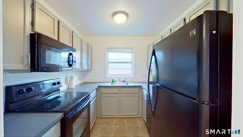 Tiny photo for 72 Chestnut Street #APT 6, Norwalk, CT 06854 (MLS # 24152915)