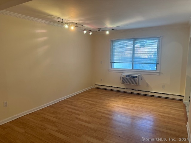 Rental Property at 250 N Bishop Avenue Apt 21, Bridgeport, Connecticut - Bedrooms: 1 
Bathrooms: 1 
Rooms: 3  - $1,200 MO.