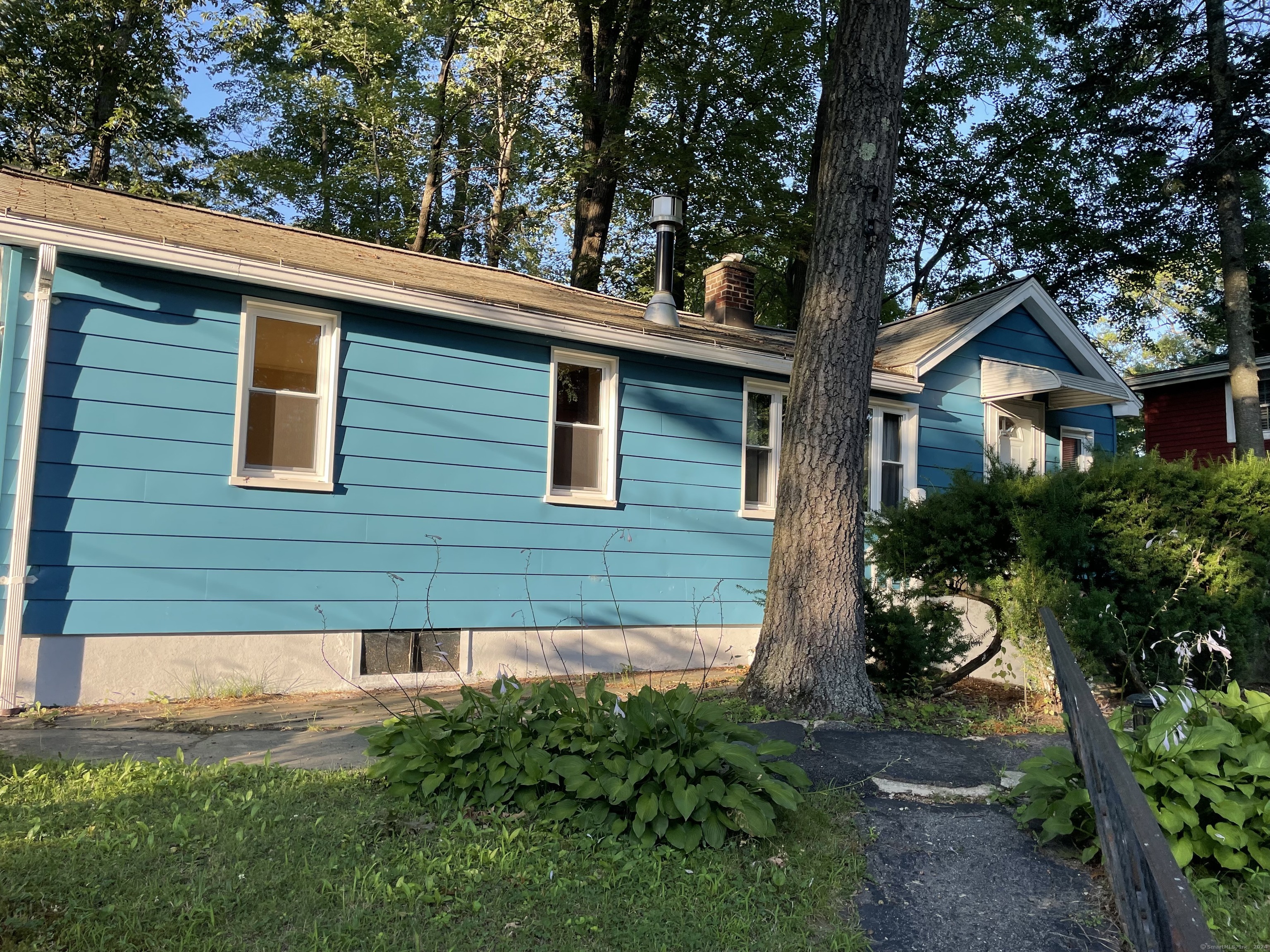Rental Property at 128 Midwood Avenue, Wolcott, Connecticut - Bedrooms: 1 
Bathrooms: 1 
Rooms: 6  - $1,600 MO.