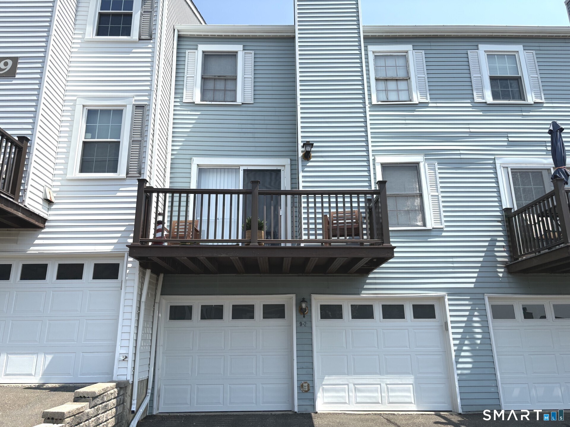 55 Mill Plain Road 9-2