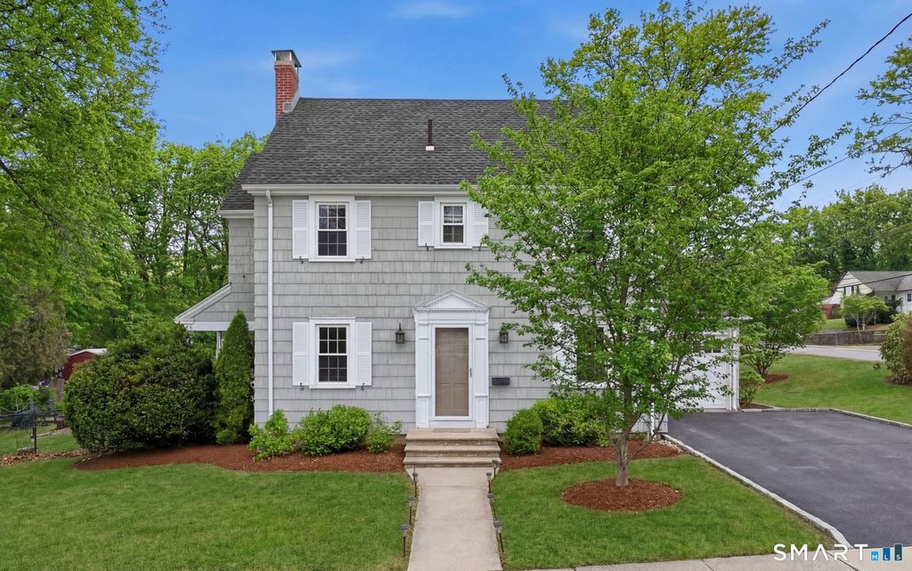 Photo of 7 Ledyard Road, New Britain, CT 06053 (MLS # 24153729)