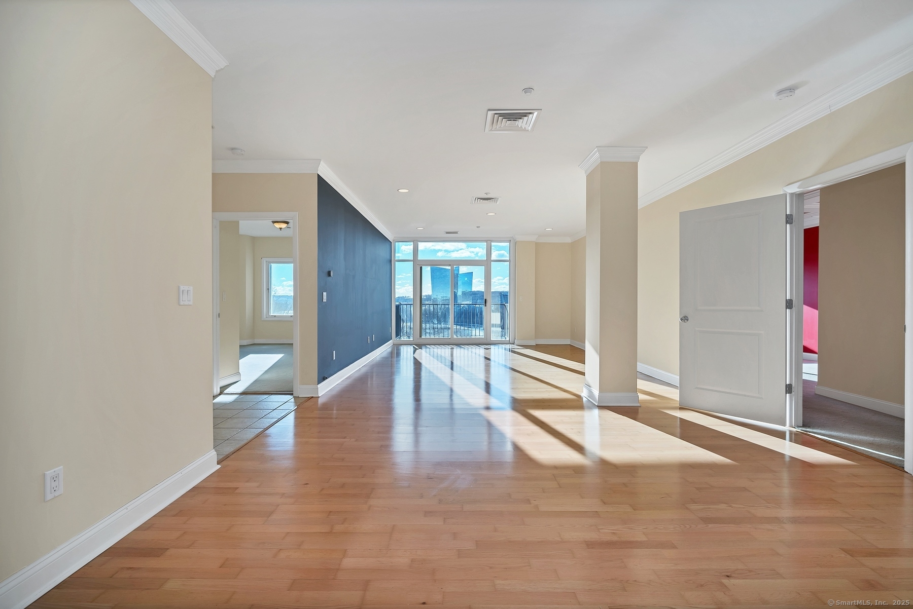 586 W Thames Street #APT 304, Norwich, Connecticut image 21
