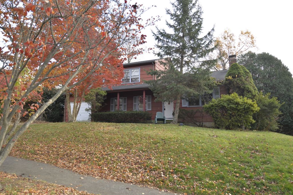 Photo of 41 Pepperbush Lane, Fairfield, CT 06824 (MLS # 24139206)