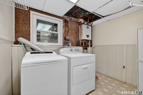 Tiny photo for 141 Capstan Avenue, Groton, CT 06355 (MLS # 24146120)