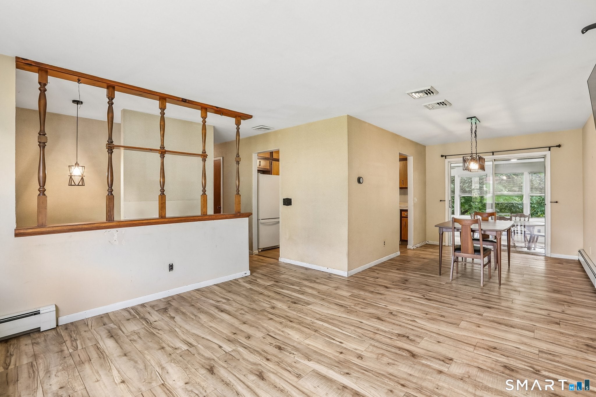 25 Woodbury Drive