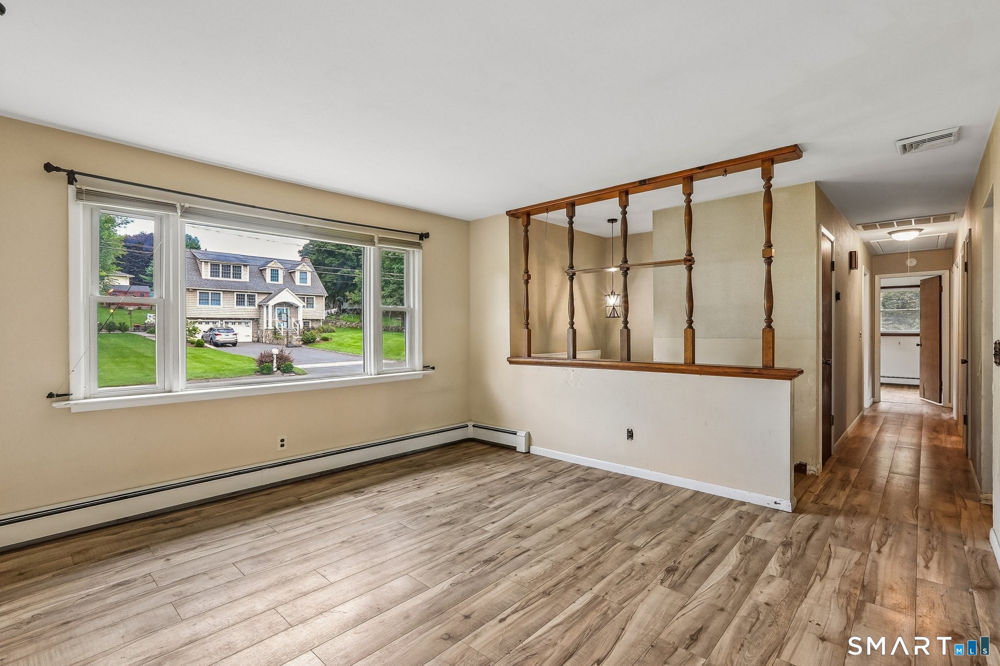 25 Woodbury Drive