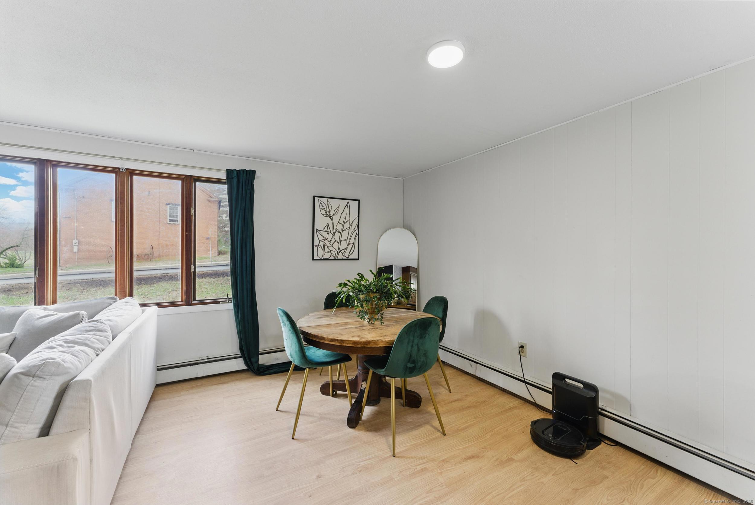 65 West Street, Windsor Locks, Connecticut image 8