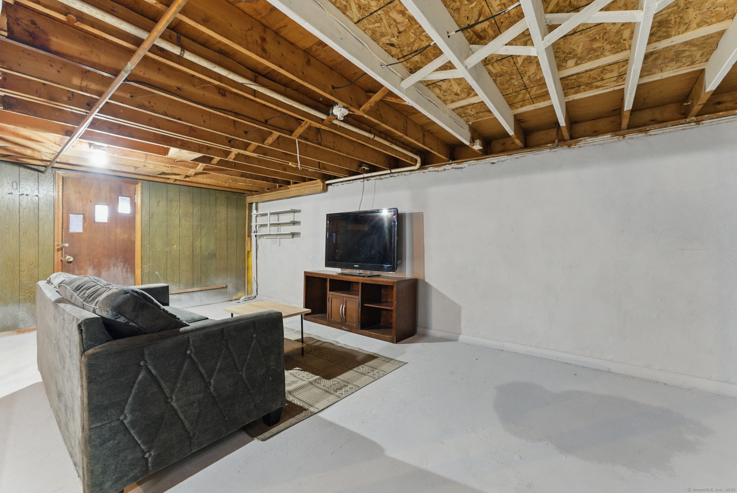 65 West Street, Windsor Locks, Connecticut image 27