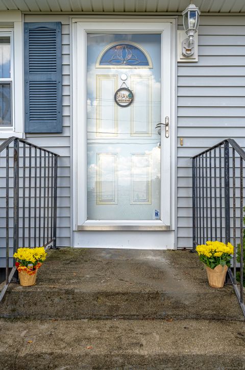 Tiny photo for 182 Meloy Road, West Haven, CT 06516 (MLS # 24135913)