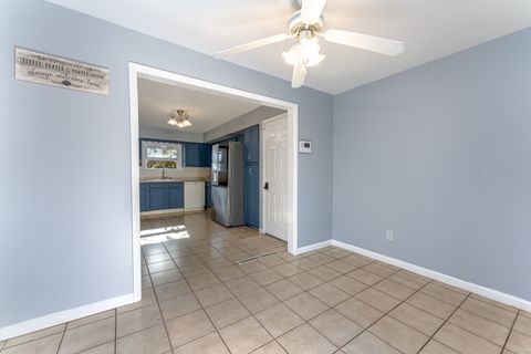 Tiny photo for 182 Meloy Road, West Haven, CT 06516 (MLS # 24135913)