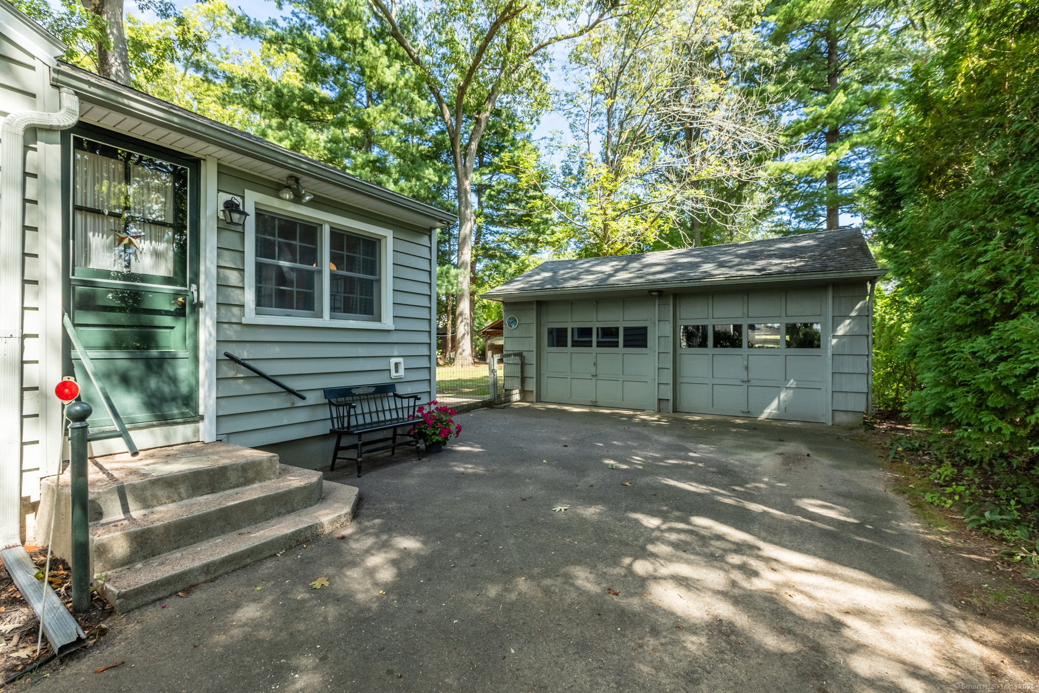 4 South George Washington Road