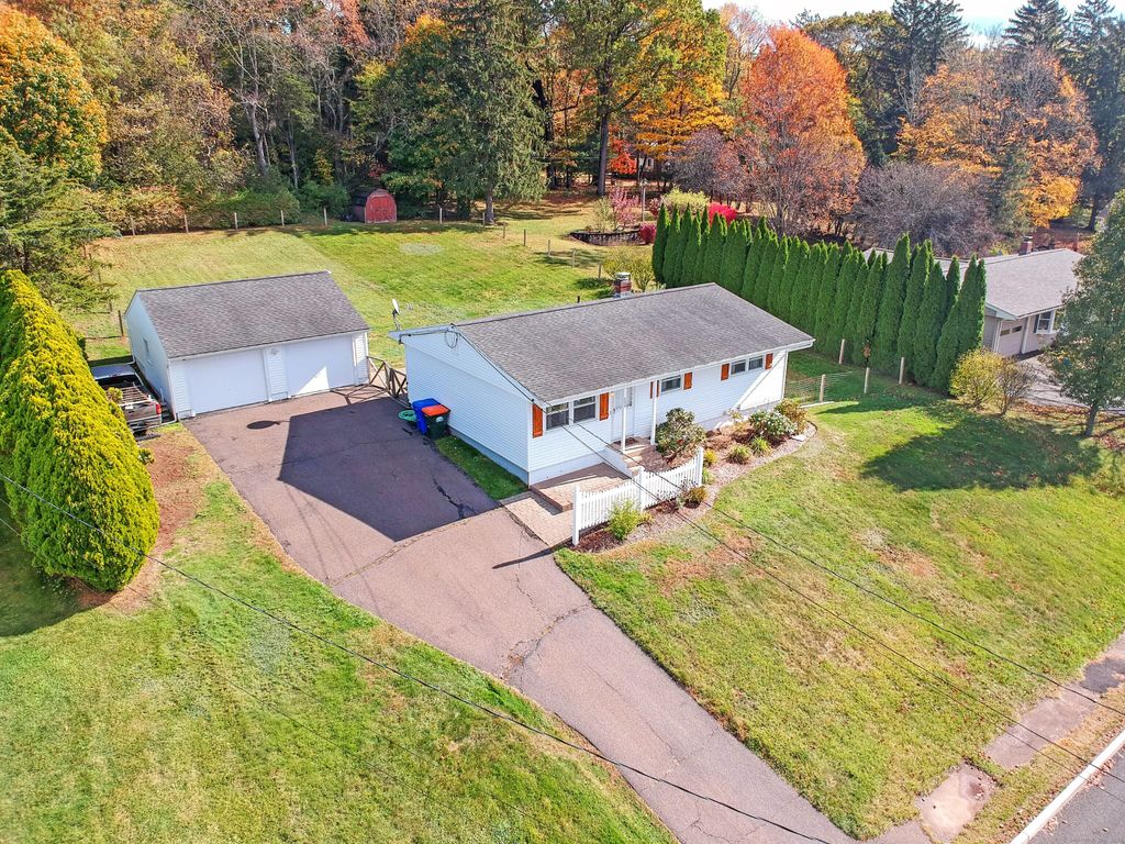 Photo of 233 Oak Ridge Drive, Middletown, CT 06457 (MLS # 24135703)