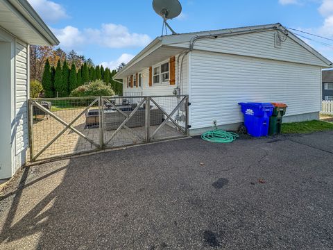 Tiny photo for 233 Oak Ridge Drive, Middletown, CT 06457 (MLS # 24135703)