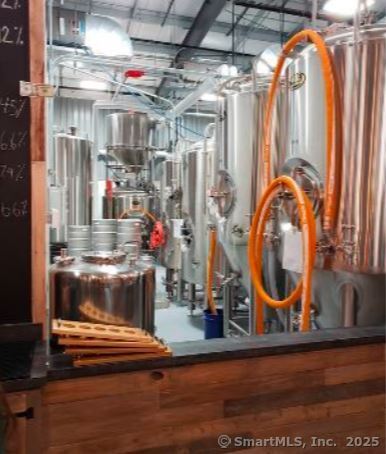 Woodstock, Connecticut 06281, United States, ,2 BathroomsBathrooms,Commercial,Active,207662