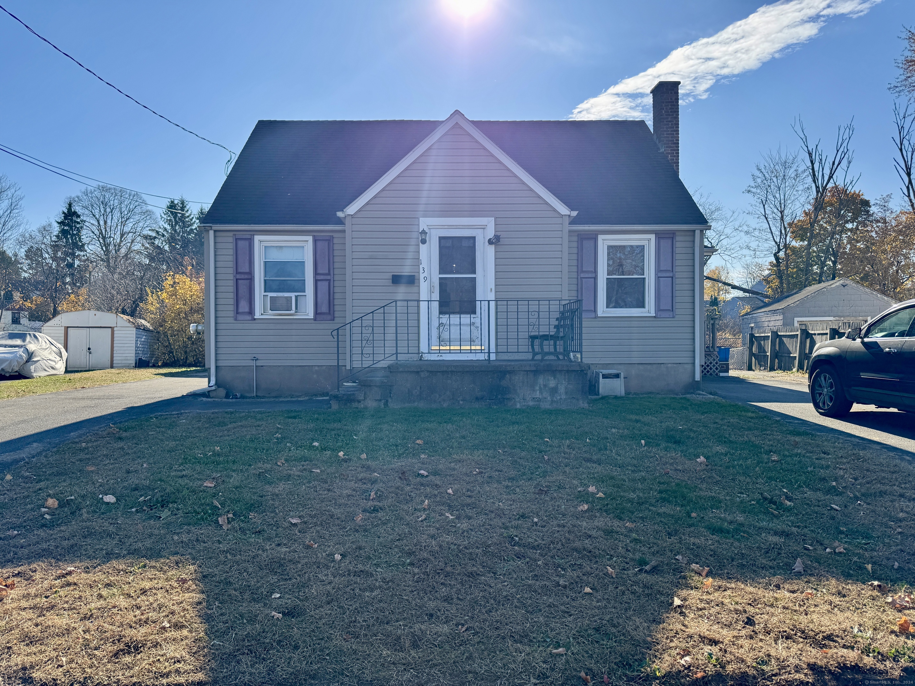 139 Estelle Road, East Haven, Connecticut - 4 Bedrooms  
3 Bathrooms  
7 Rooms - 