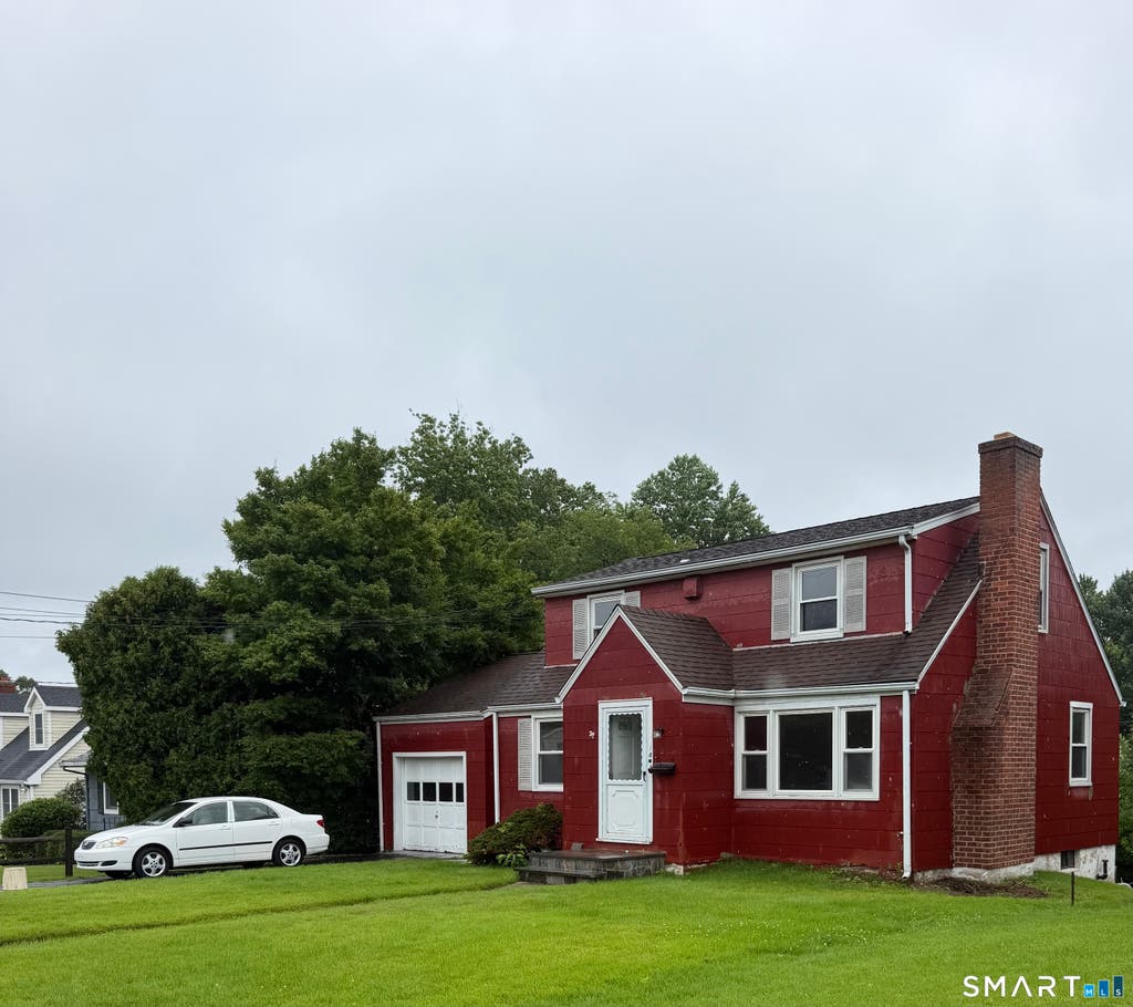 Photo of 18 Chatham Drive, Norwalk, CT 06854 (MLS # 24196471)