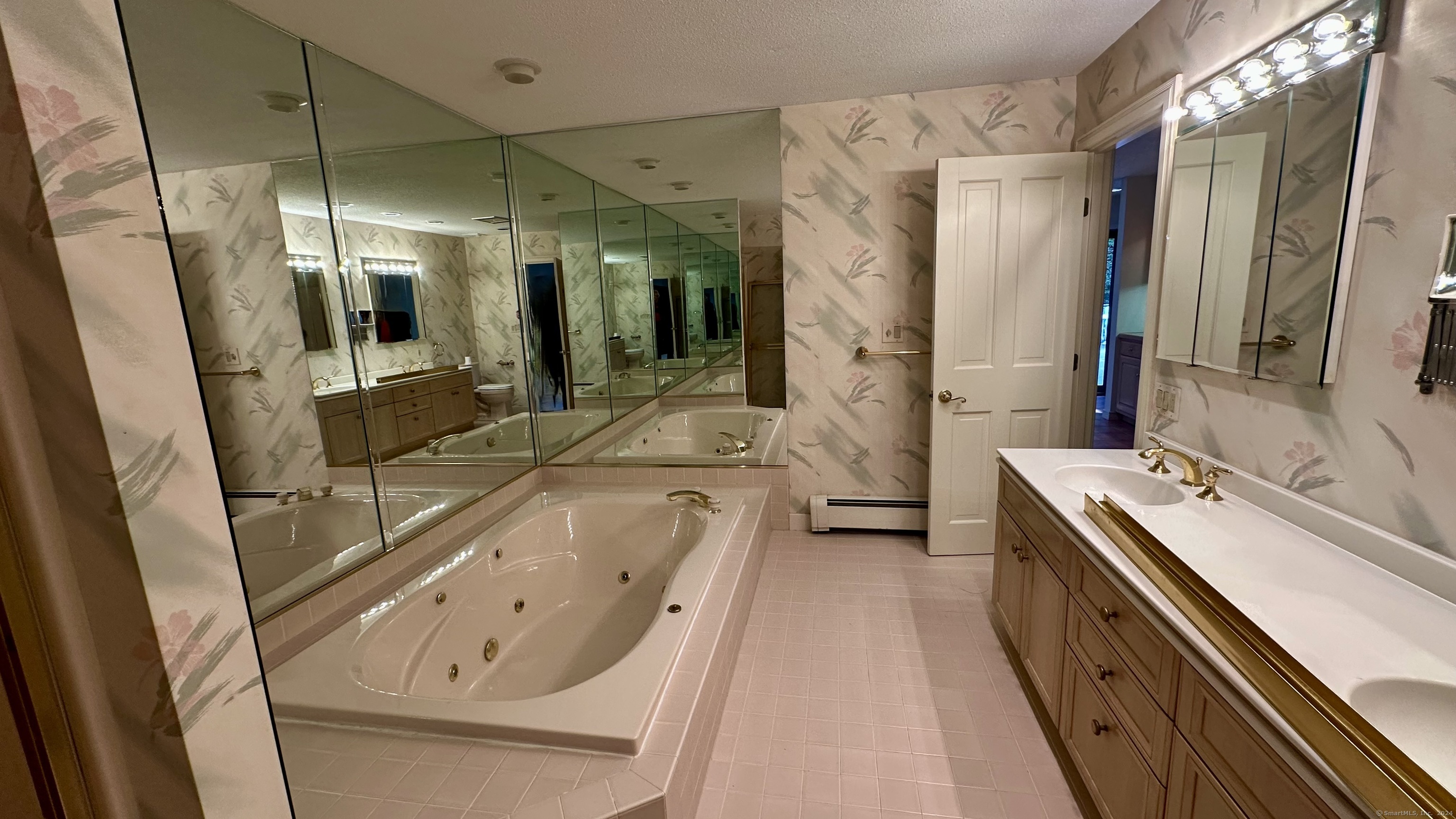 162 Pequot Trail, Stonington, Connecticut image 19