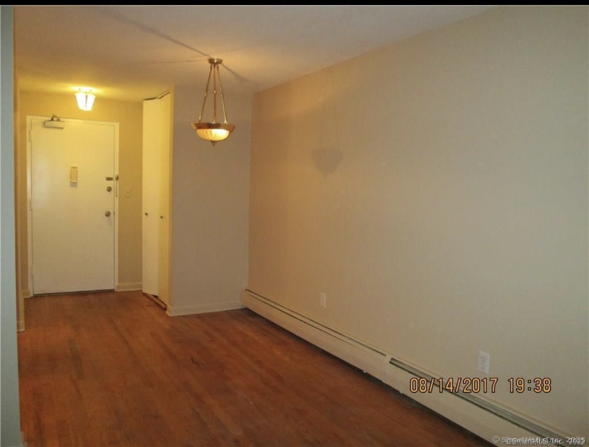 108 Oakwood Avenue #APT A3, West Hartford, Connecticut image 5