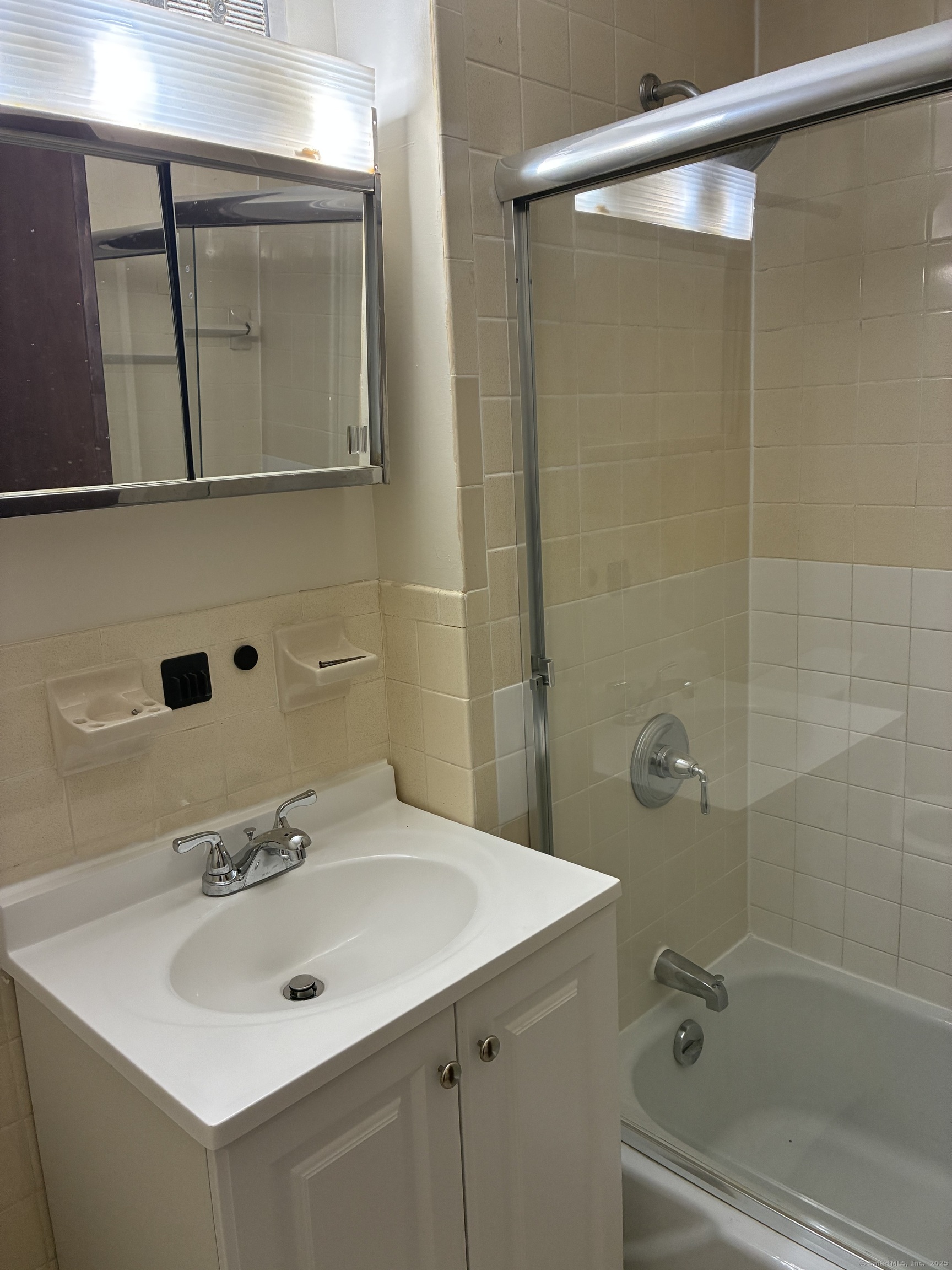 108 Oakwood Avenue #APT A3, West Hartford, Connecticut image 12