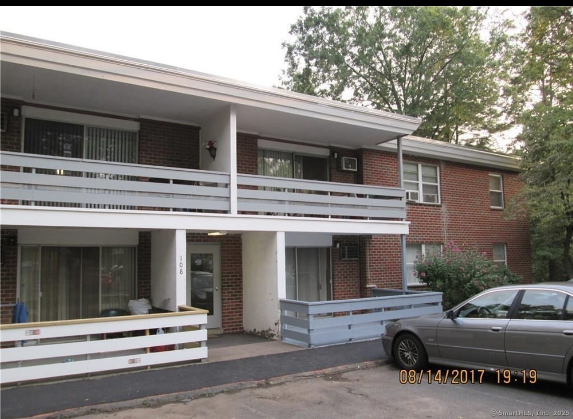 108 Oakwood Avenue #APT A3, West Hartford, Connecticut image 2