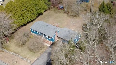 Photo of 933 Vauxhall St Extension, Waterford, CT 06375 (MLS # 24164399)