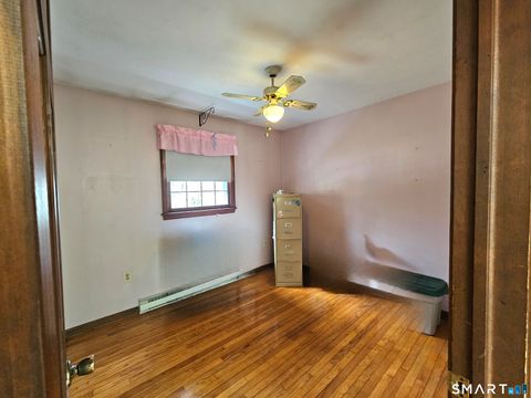 Tiny photo for 933 Vauxhall St Extension, Waterford, CT 06375 (MLS # 24164399)