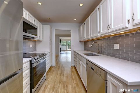 Tiny photo for 105 Harbor Drive #APT 107, Stamford, CT 06902 (MLS # 24148039)