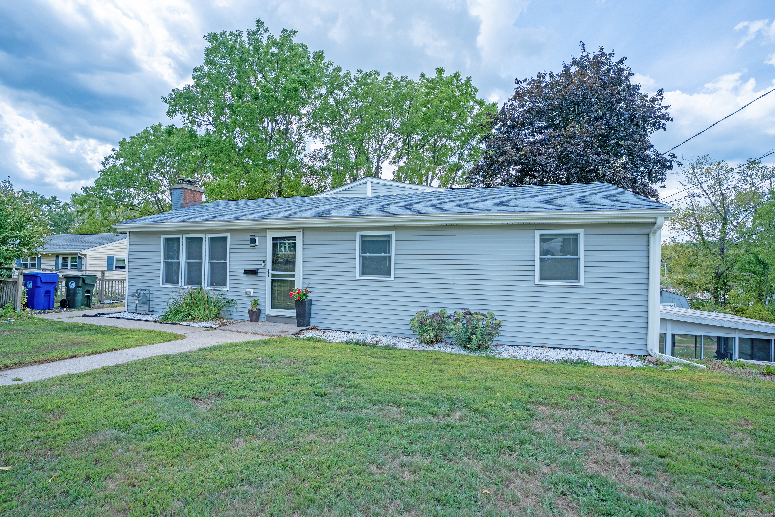 31 Henry Avenue