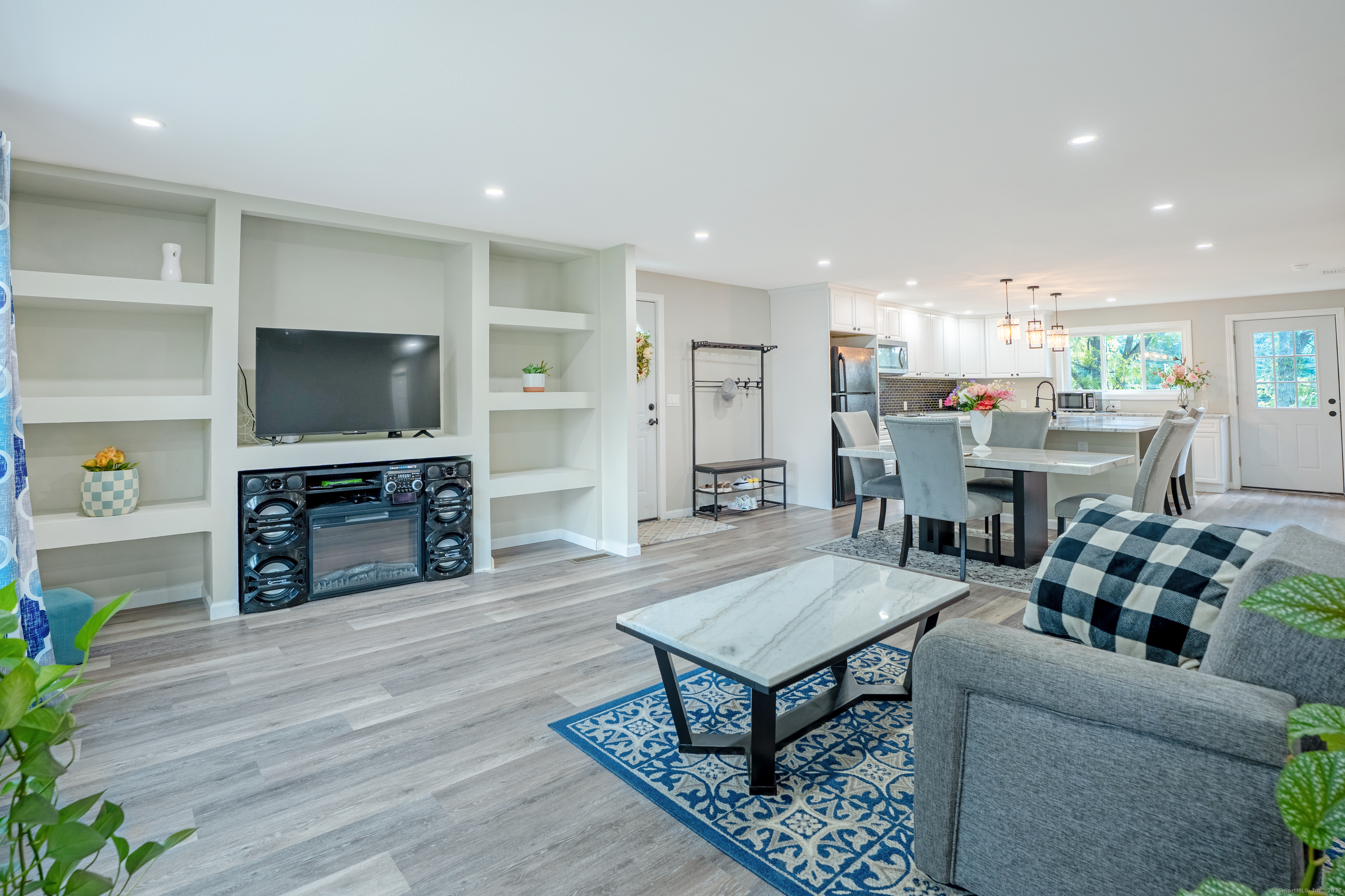 31 Henry Avenue