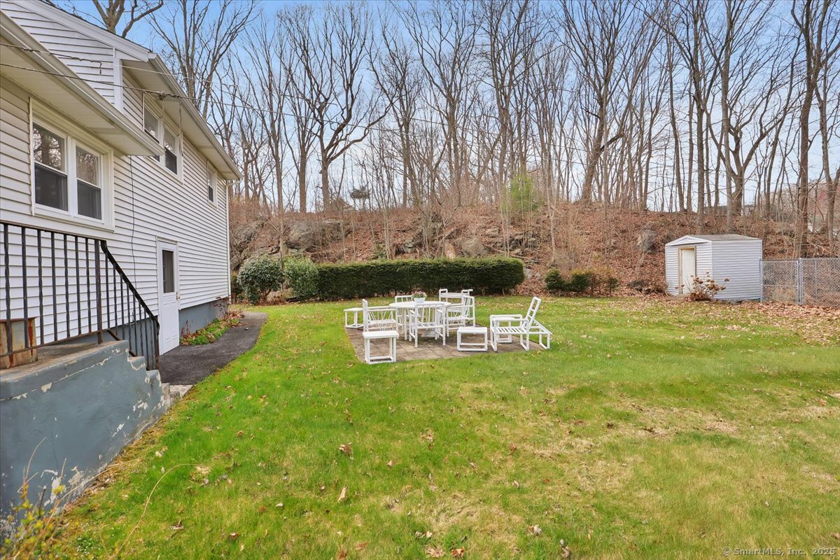 17 Howland Street, Waterbury, Connecticut image 28
