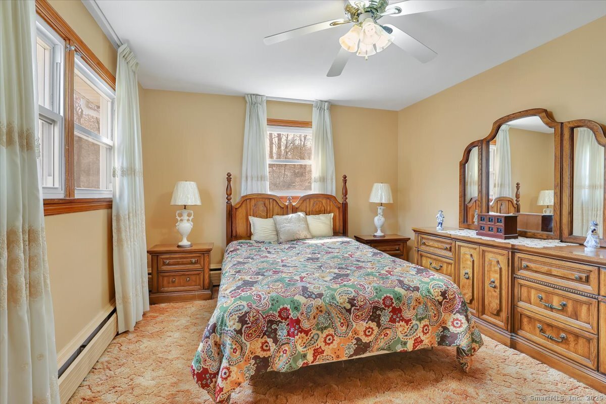 17 Howland Street, Waterbury, Connecticut image 16