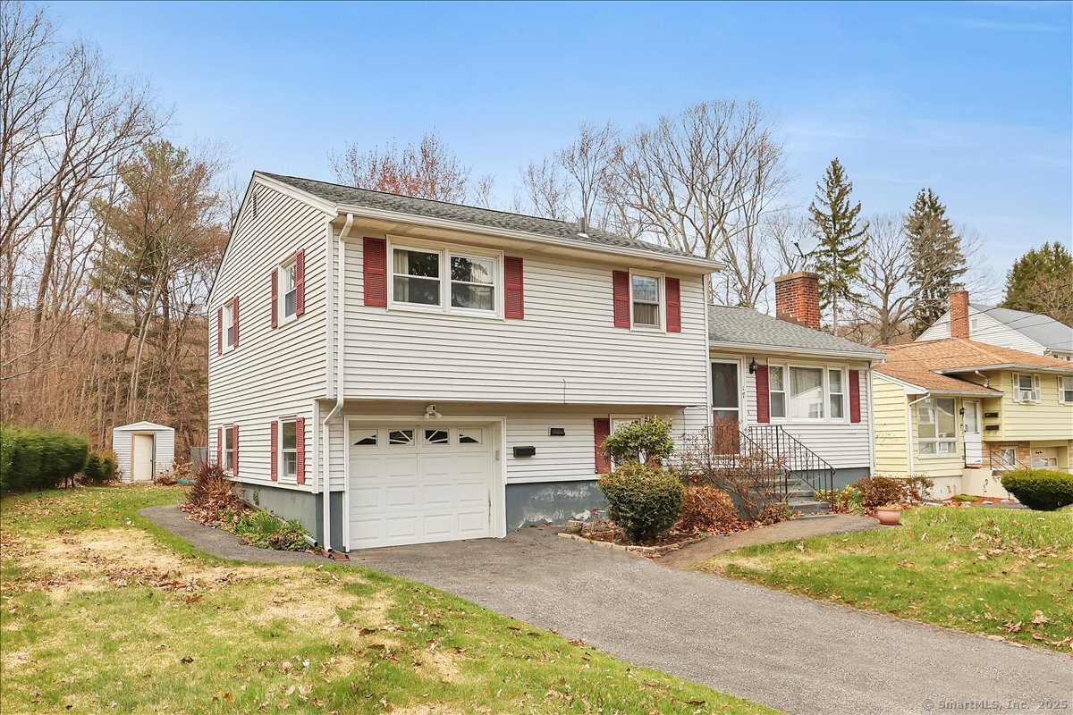 17 Howland Street, Waterbury, Connecticut image 1