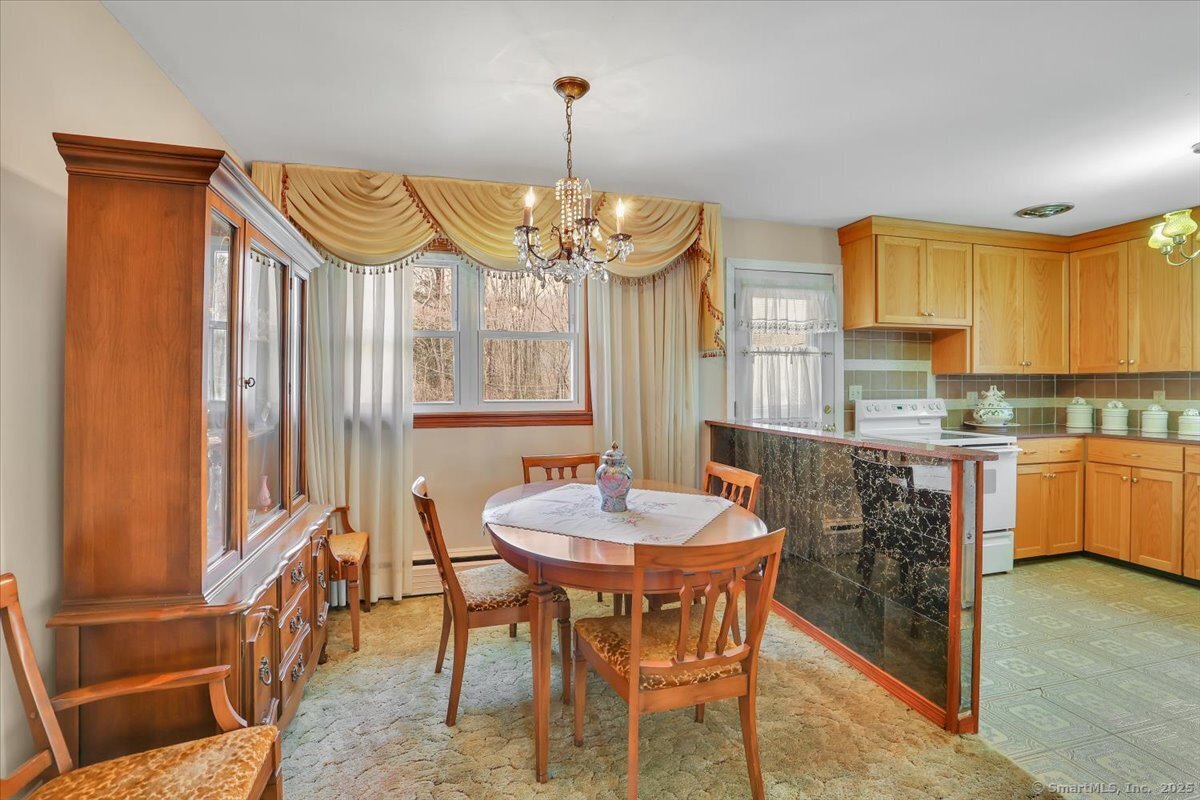 17 Howland Street, Waterbury, Connecticut image 10