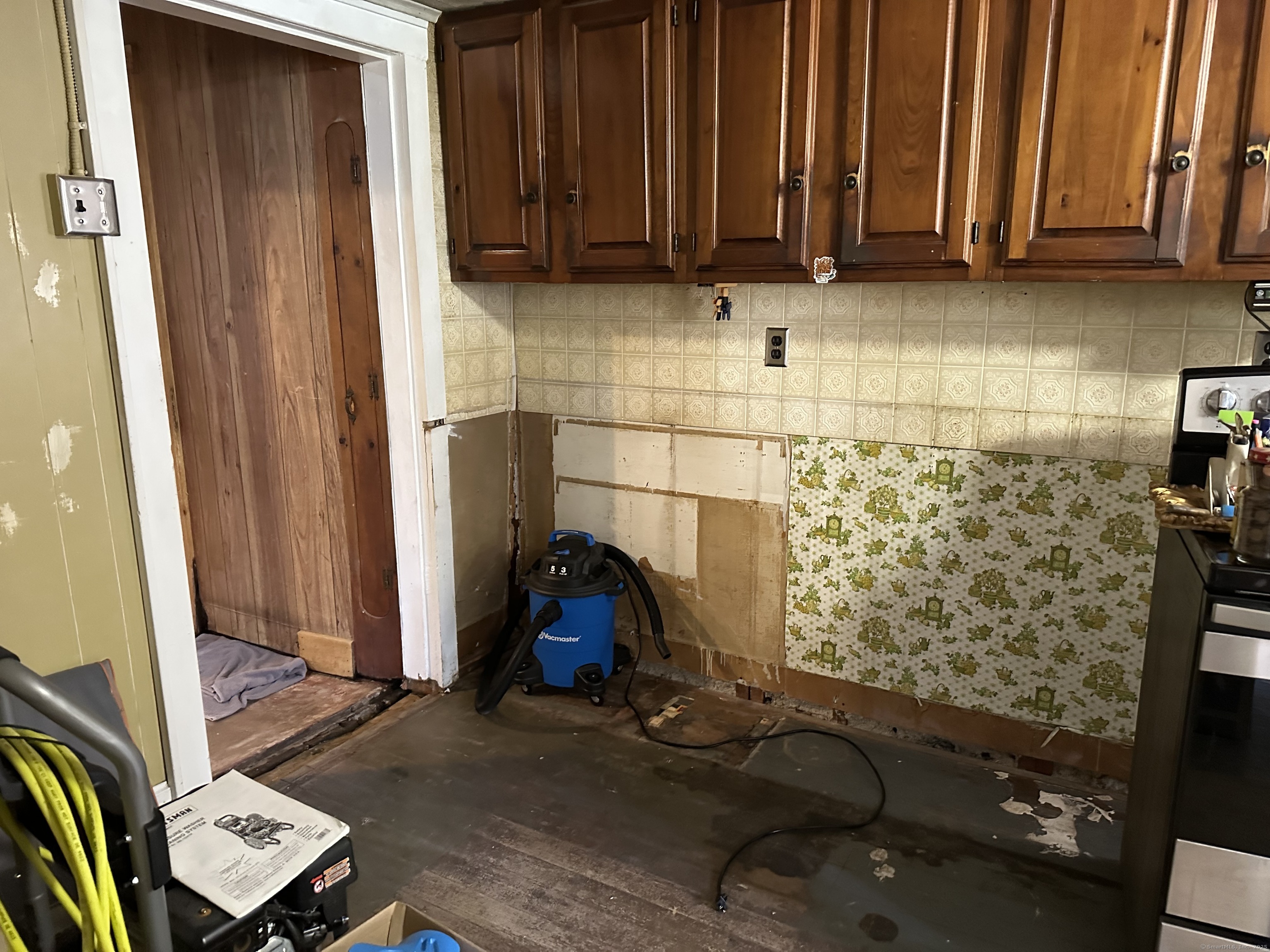 368 N Stonington Road, Stonington, Connecticut image 10