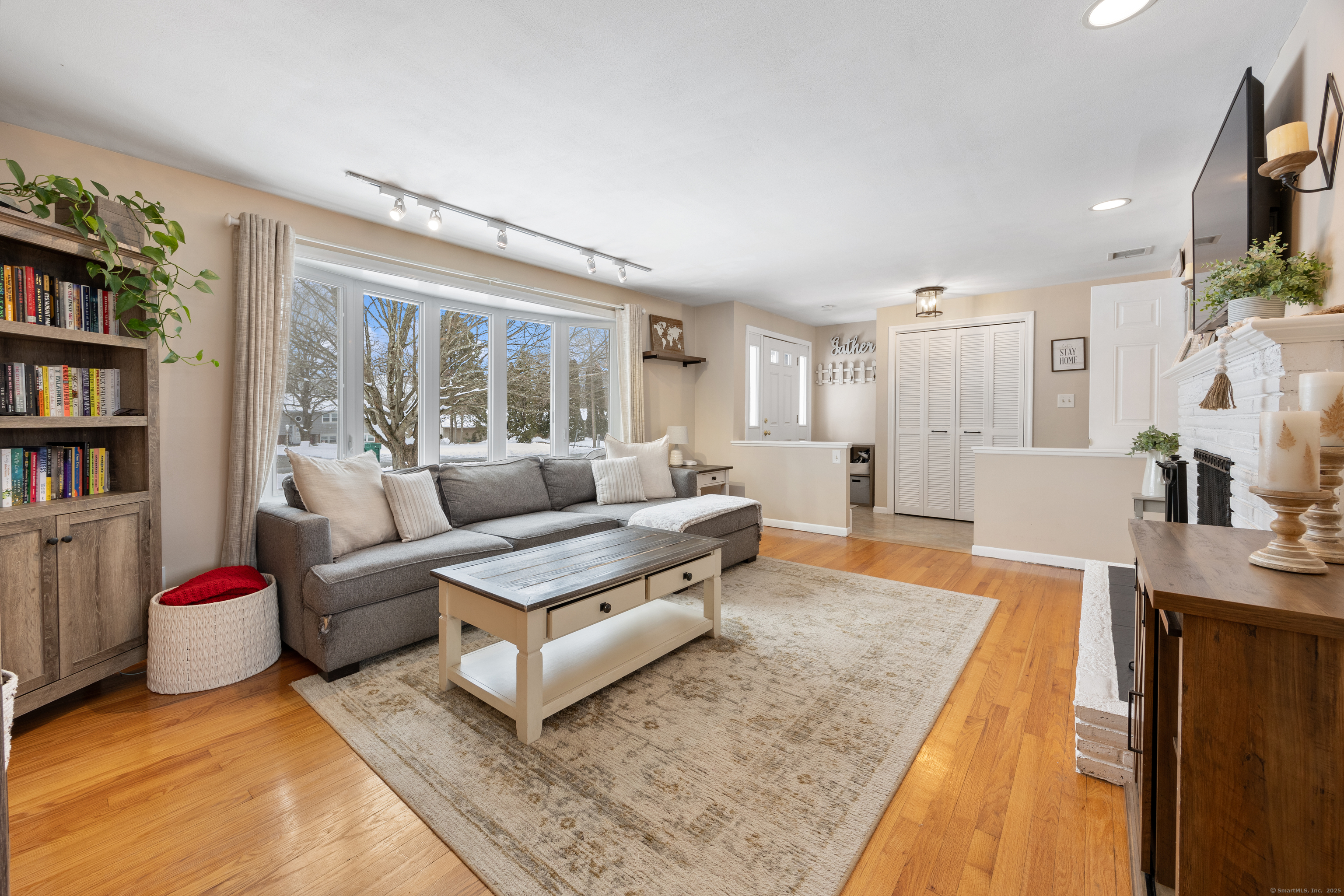 18 Marion Drive, North Haven, Connecticut image 10