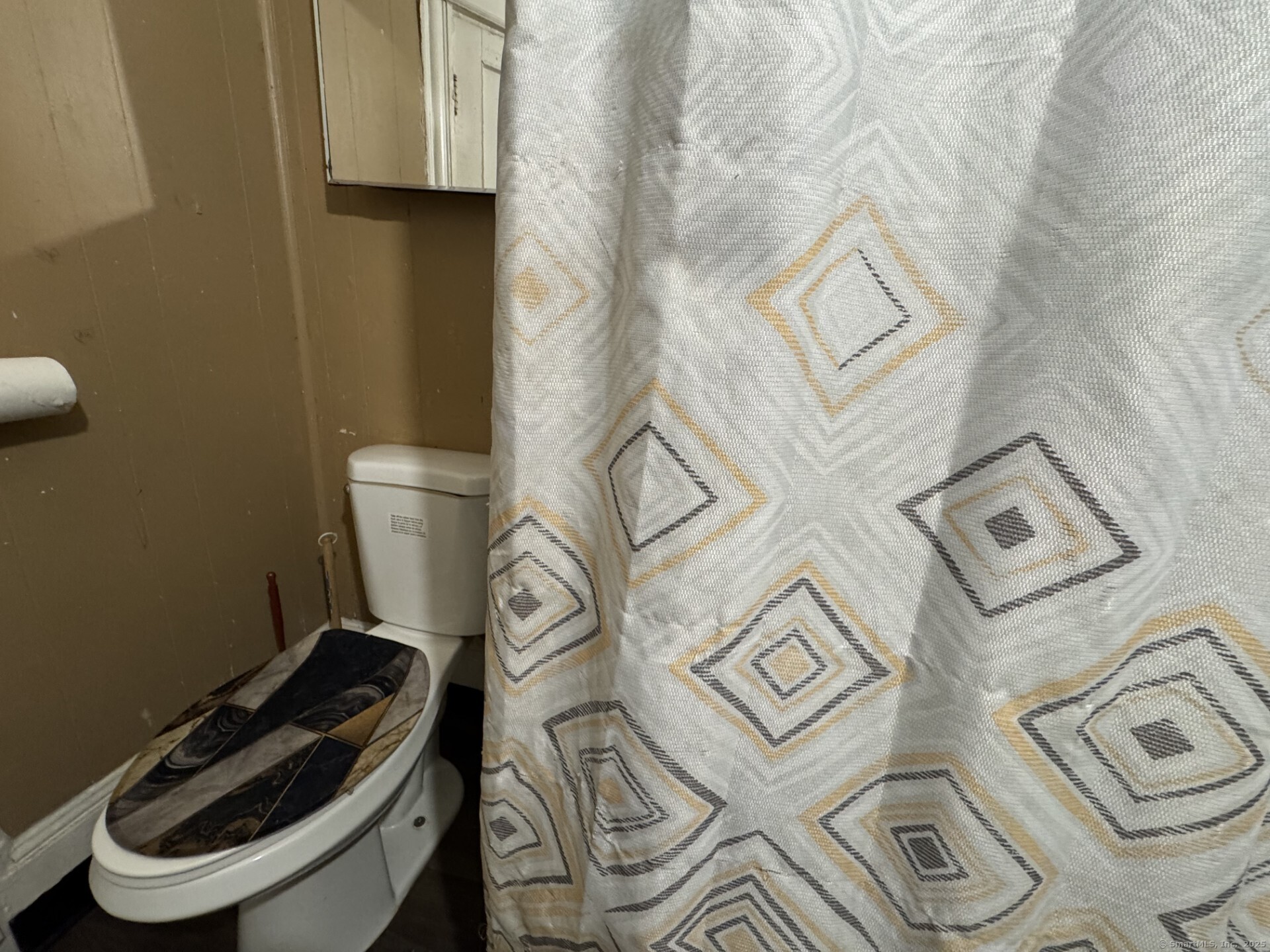 Manchester, Connecticut 06040, United States, 7 Bedrooms Bedrooms, ,2 BathroomsBathrooms,Residential,Coming Soon,193757