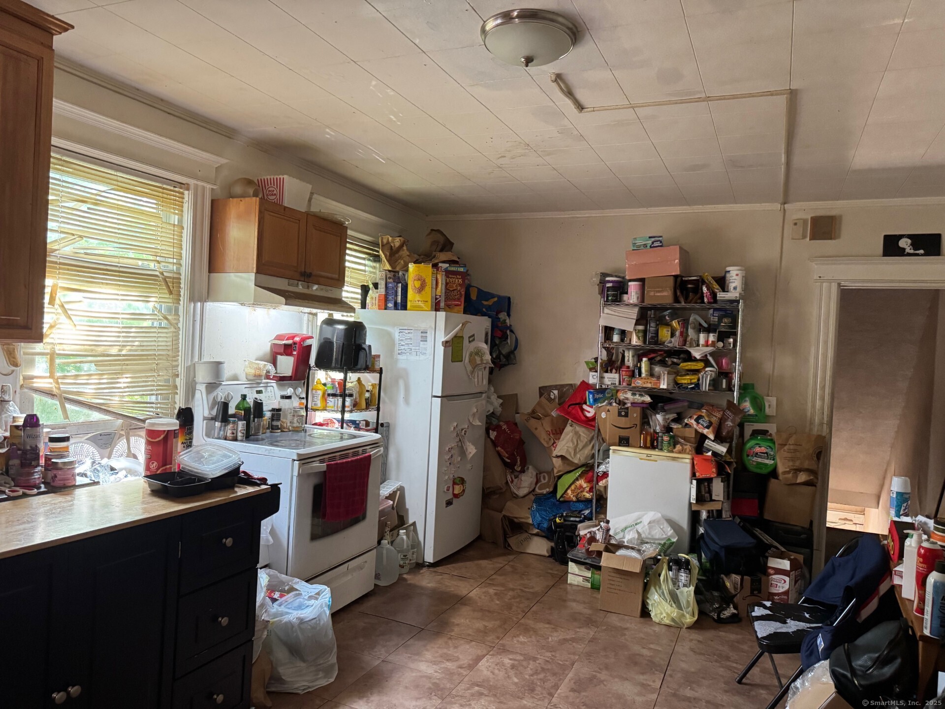 Manchester, Connecticut 06040, United States, 7 Bedrooms Bedrooms, ,2 BathroomsBathrooms,Residential,Coming Soon,193757